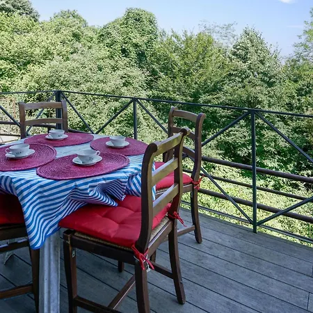Lovely In With Kitchen Apartment *